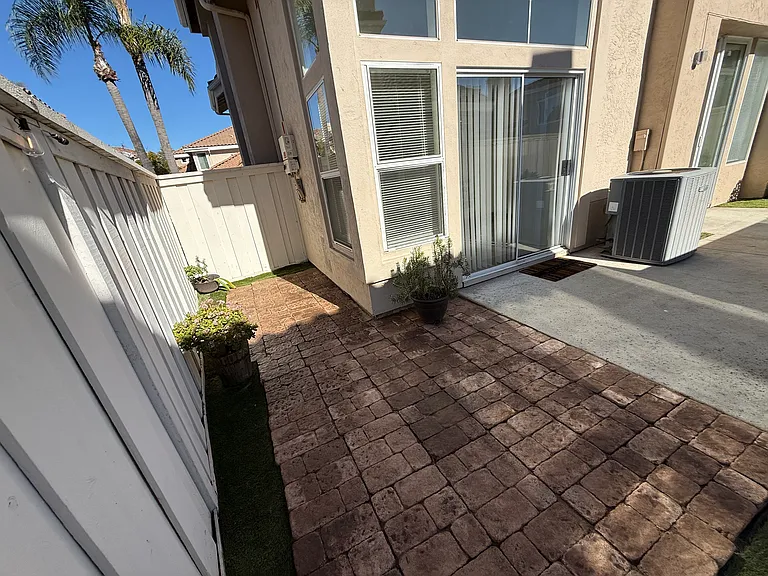 1828 Monserrat Way — Photo 44