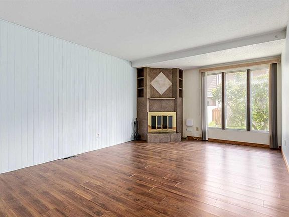 3rd image of 4550 47th St SW #502