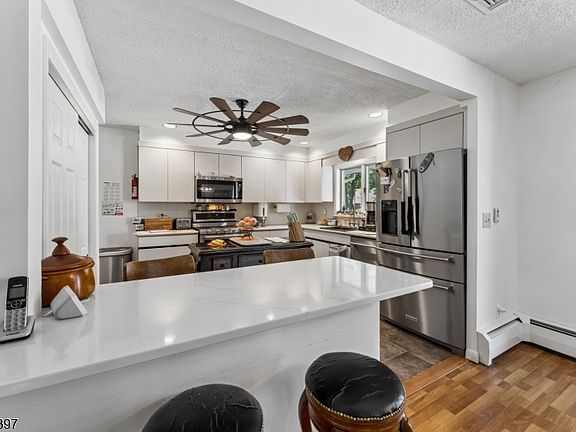 4th image of 116 Pasadena Ave