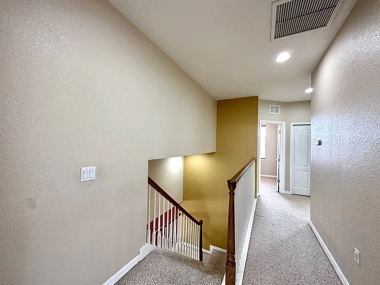 1799 Scarlett Ave — Photo 41