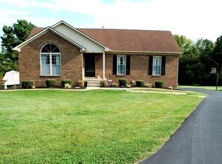480 Meadow Lake Dr, Taylorsville, KY 40071