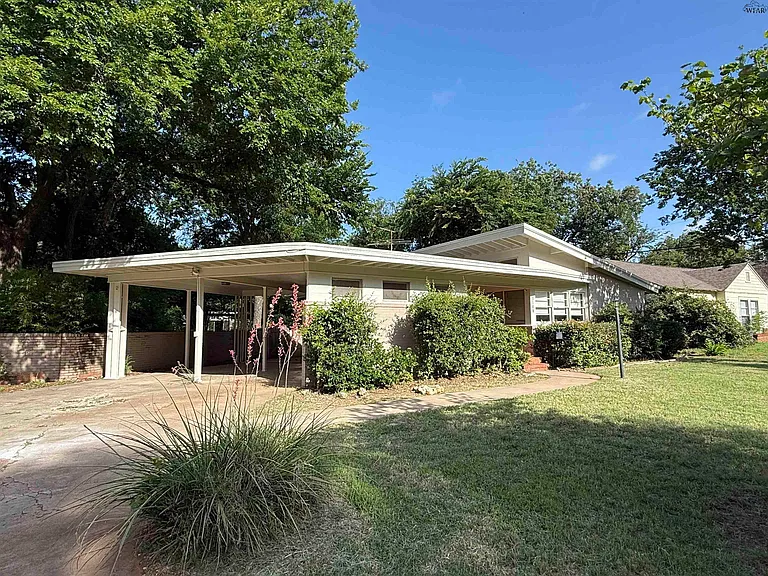 3108 Speedway Ave — Photo 1