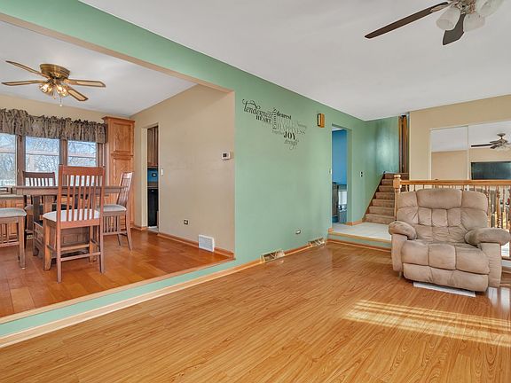 5th image of 12337 Derby Ln