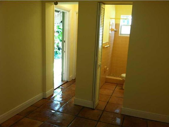3rd image of 1037 NE 13 Avenue