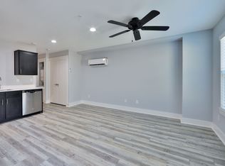 715 W 13th St #E, Houston, TX 77008
