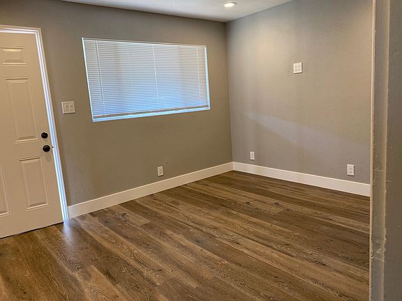 4th image of 22156 Peralta St