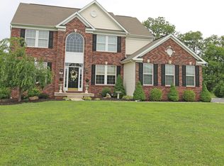 252 Holland Dr, Martinsburg, WV 25403