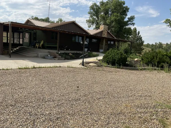 221 Highway 16, Wibaux, MT 59353