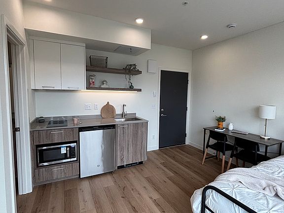 4th image of 4751 21st Ave NE #100