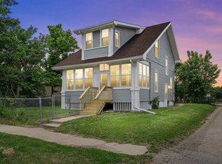 1814 9th St SW, Cedar Rapids, IA 52404