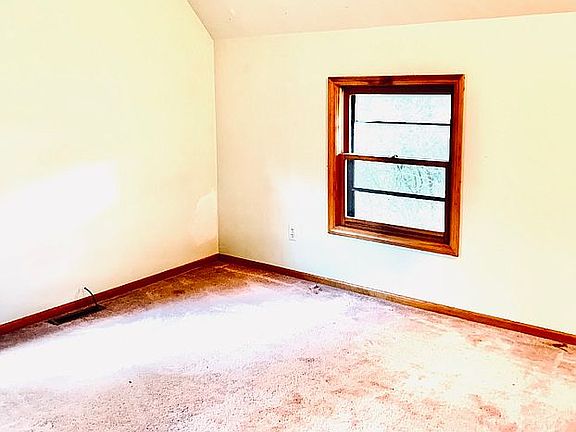 4th image of 1746 104th Ave