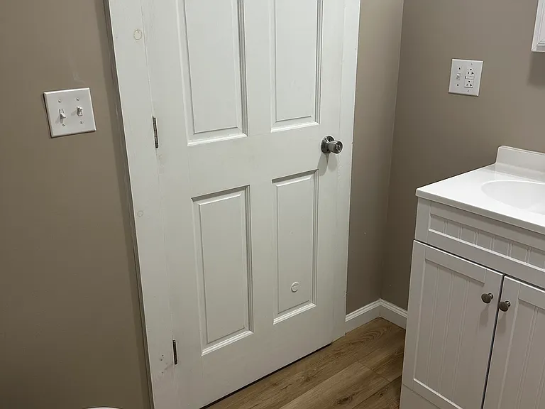 118 Madison St #B — Photo 3
