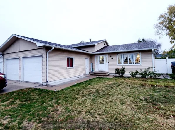 2704 W Stolley Park Rd, Grand Island, NE 68801