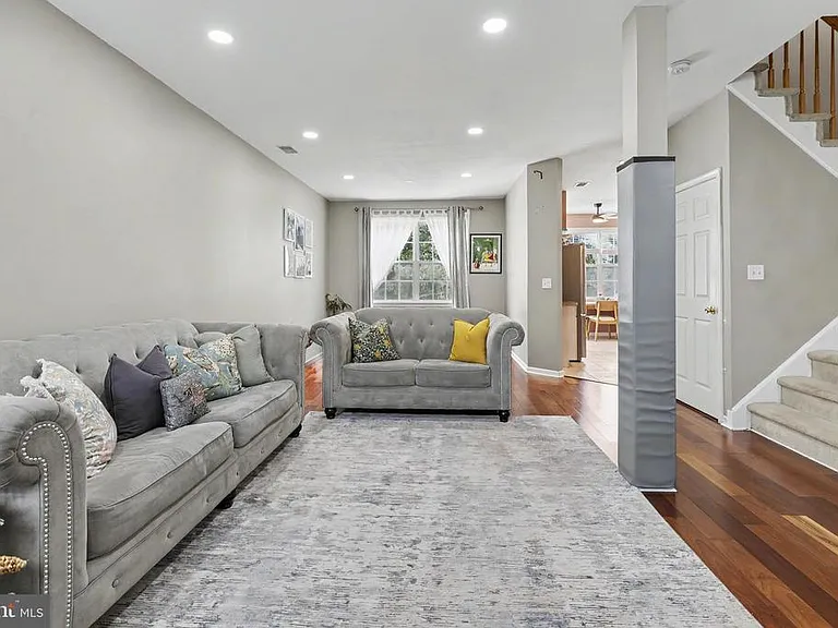 16 Shelley Cir — Photo 7