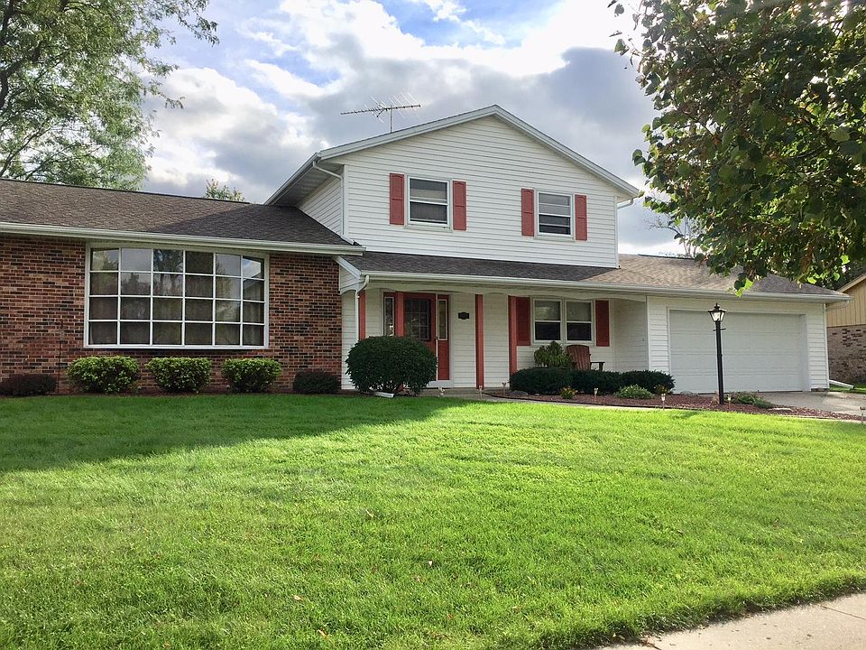 1st image of 831 Sunset Dr