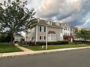 2401 Timber Ridge Ct, Parlin, NJ 08859