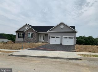 210 Granite Ln #47, Hanover, PA 17331