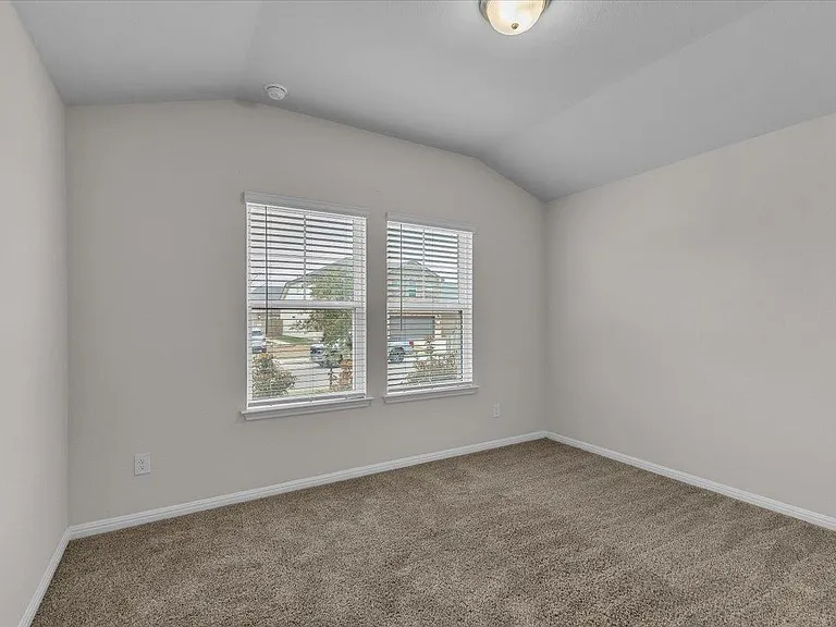 405 Grasslands Trl — Photo 6