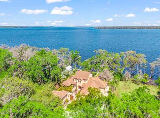 530 Clifton Rd, Crescent City, FL 32112