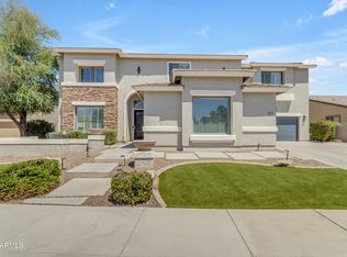 7129 S Stadium Way, Gilbert, AZ 85298