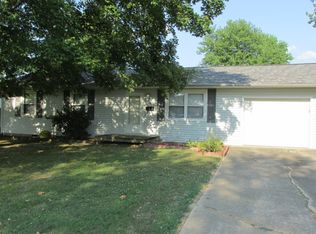 805 S Park Ln, Dexter, MO 63841