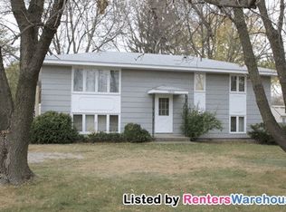 9030 Lexington Ave N, Circle Pines, MN 55014