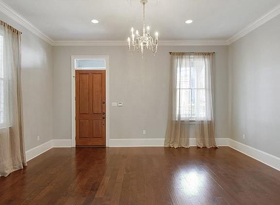 3rd image of 1820 Hastings Pl