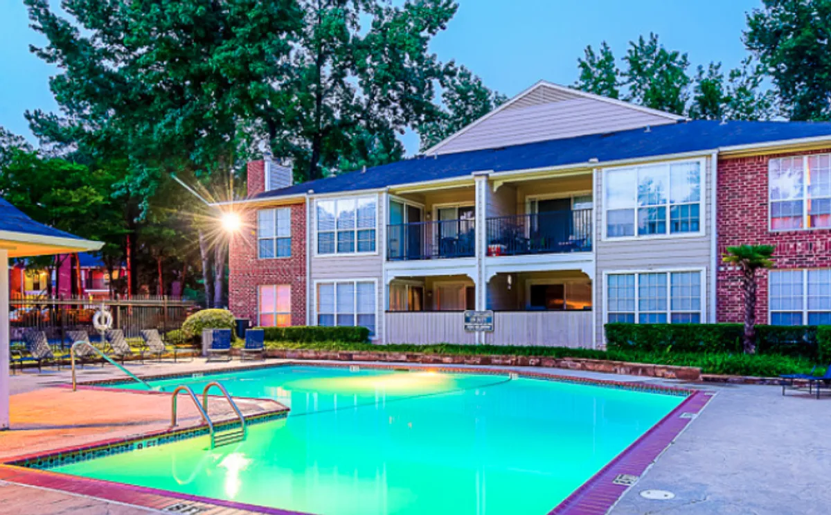 Building Photo - Quail Creek Apartments