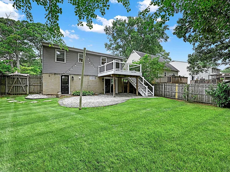 531 Kenmore Rd — Photo 21