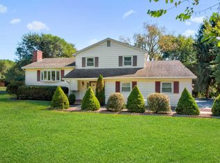 78 Derick Dr, Fishkill, NY 12524