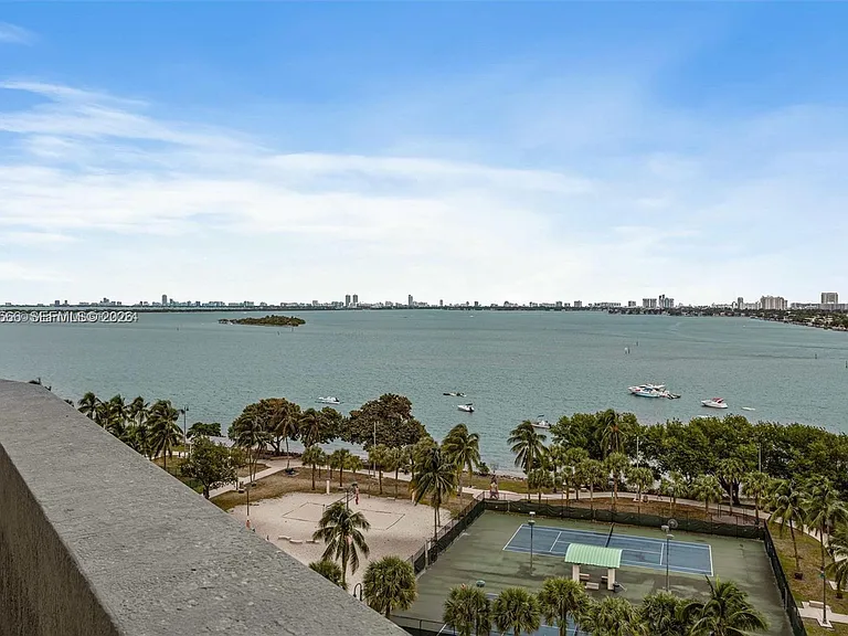 1750 N Bayshore Dr #3605 — Photo 12