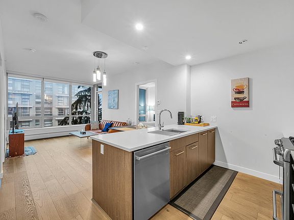 4th image of 9080 University Cres #1005