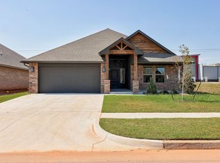 5009 Misty Wood Ln, Mustang, OK 73064