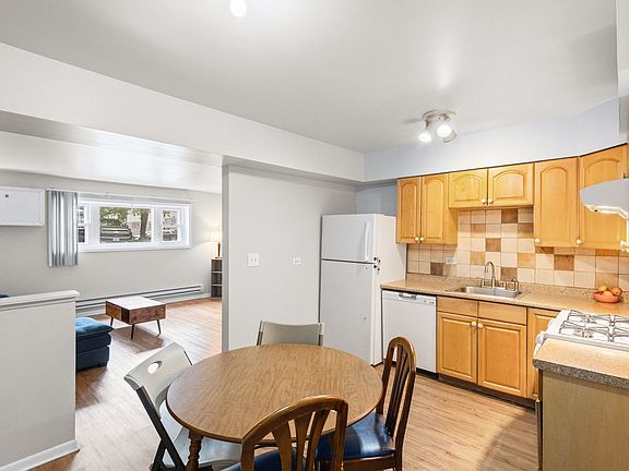 5th image of 9458 Kelvin Ln APT 103