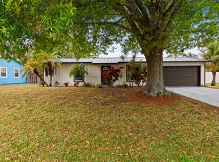 762 NE Lanfair St, Port Saint Lucie, FL 34983