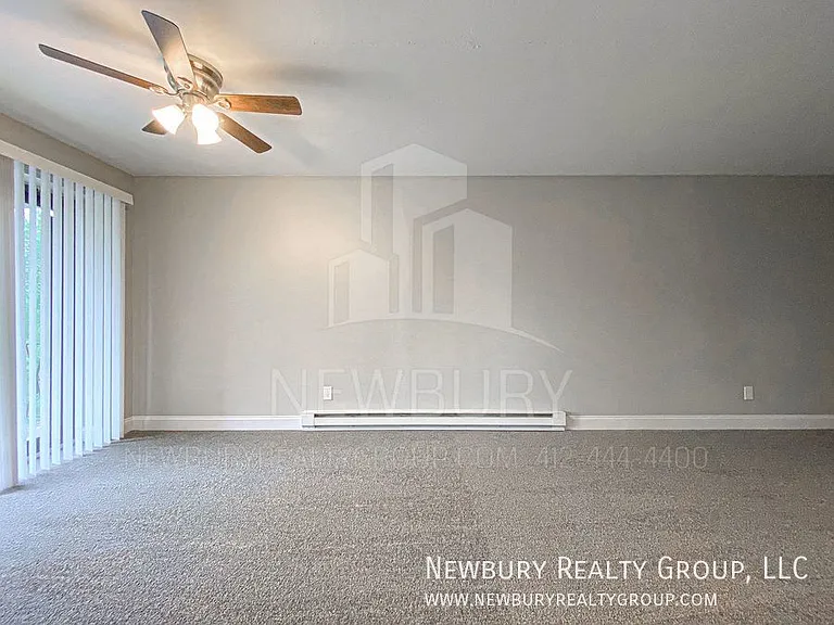 1459 Poplar St #17 — Photo 13