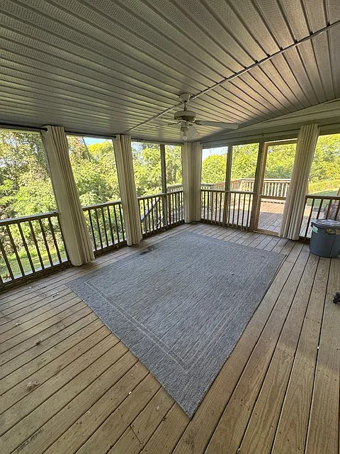 3 bed, 1121 sqft, $2,300 — Photo 4
