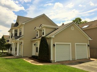 403 S Linden Ave, Westmont, IL