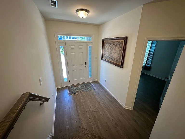1574 Green Hill St — Photo 3