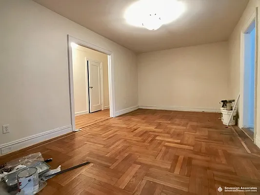 Rented by Sovereign Associates | media 9