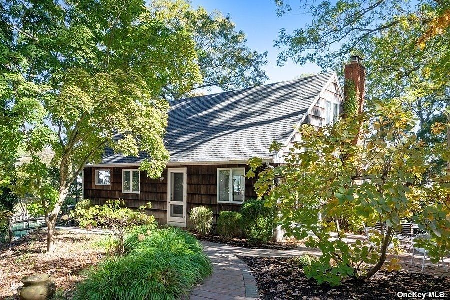 2505 Wells Avenue, Southold, NY 11971 Zillow