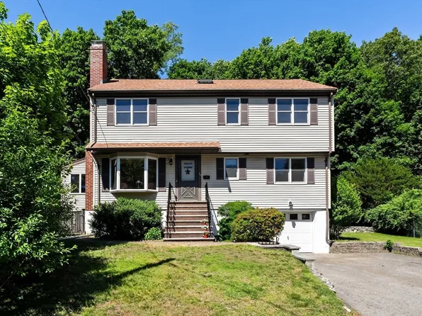26 Lawrence Ln, Arlington, MA 02474