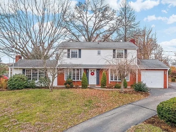 670 1st St, North Huntingdon, PA 15642