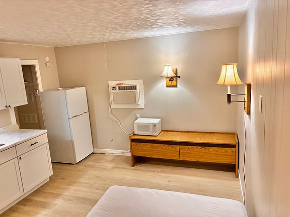 3rd image of 219 W Converse St #14
