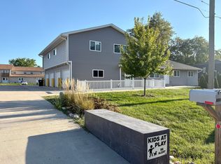 3416-3422 W Richwoods Blvd, Peoria, IL 61604
