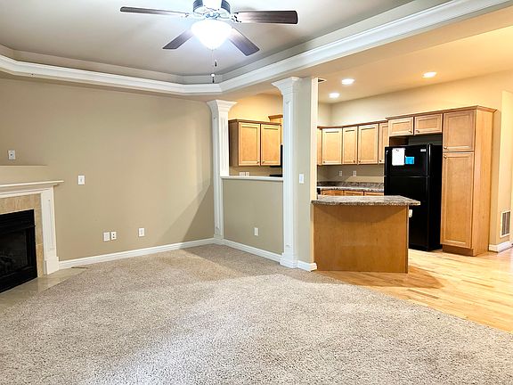 4th image of 344 Broadleaf Ln