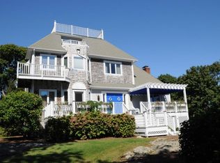 39 Brenton Rd, Newport, RI 02840