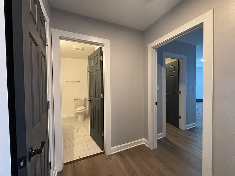 Northgate Addison Apartments — Photo 14
