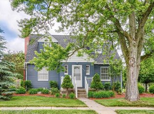 402 S Main St, Davison, MI 48423