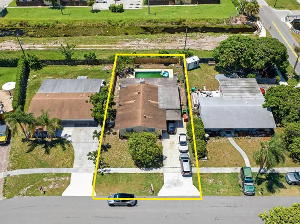18 Andros Road, Palm Springs, FL 33461